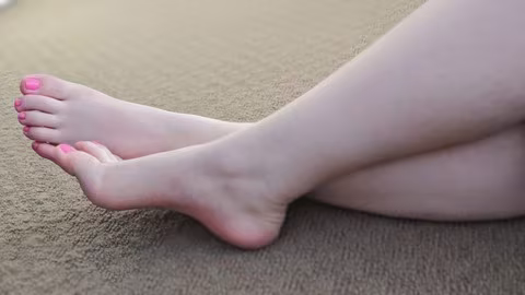 Casual Big Feet Pics 💋👣